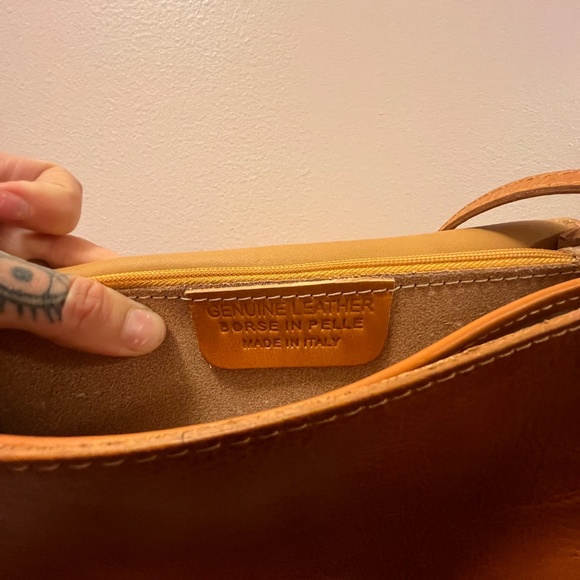 Vera Pelle crossbody bag - Picture 10 of 16